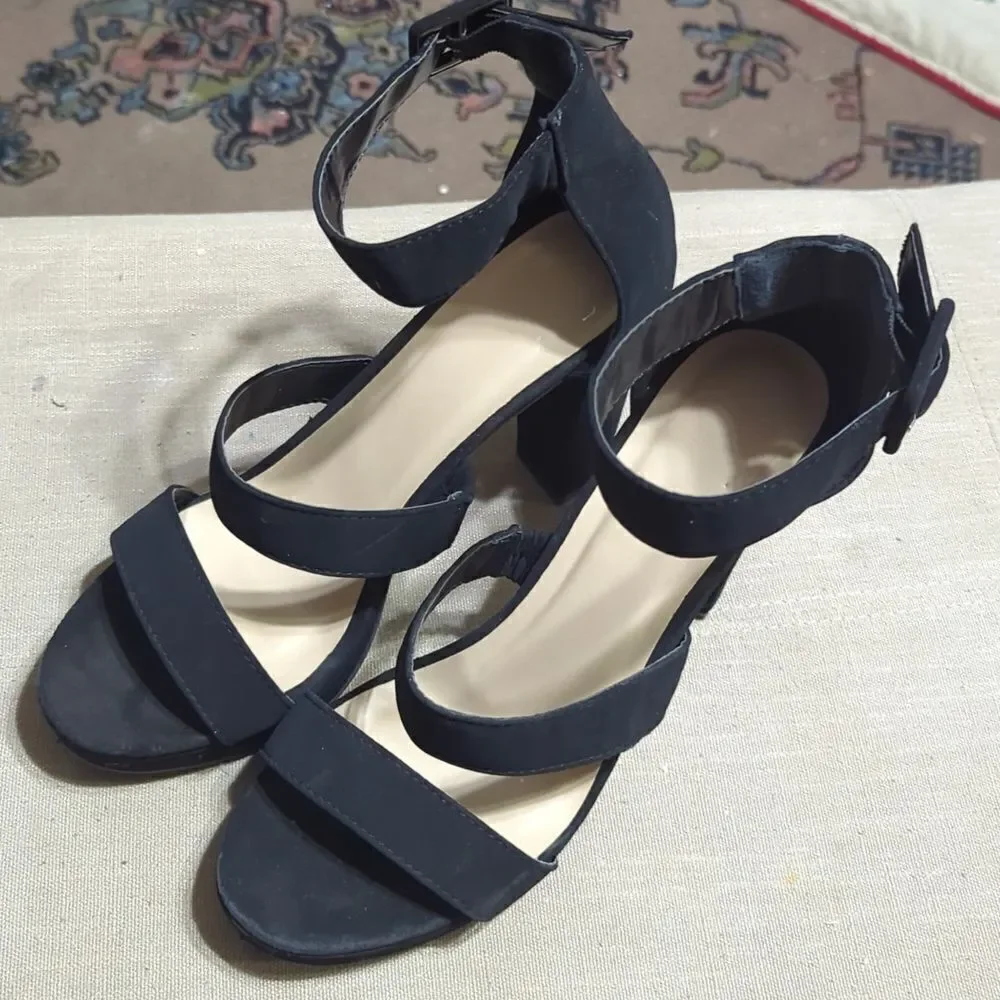Windsor Gotta Have It Nubuck Platform‎ Block Heels sz9
